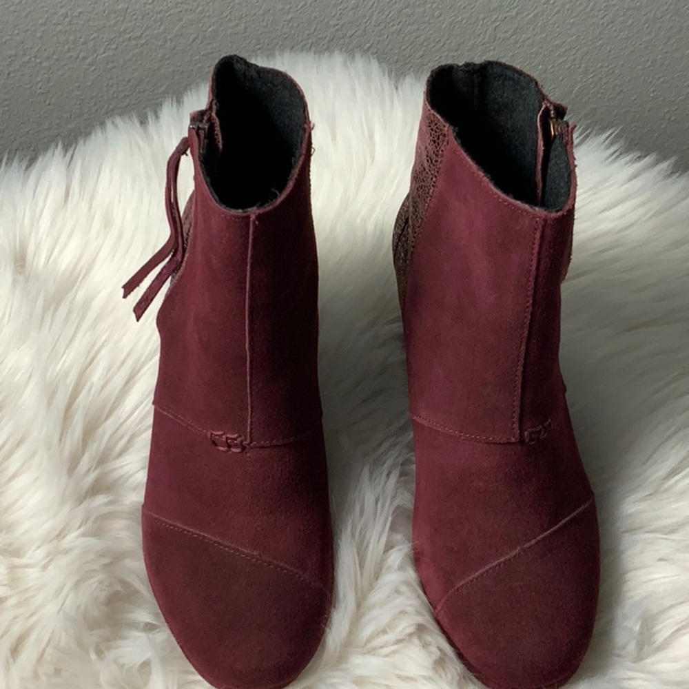 TOMS booties NEW